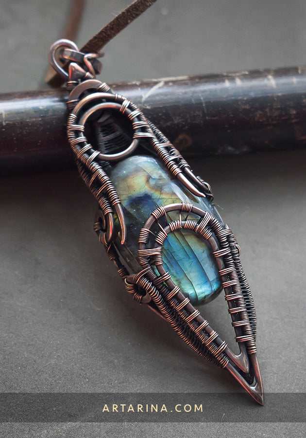 Labradorite wire pendant necklace