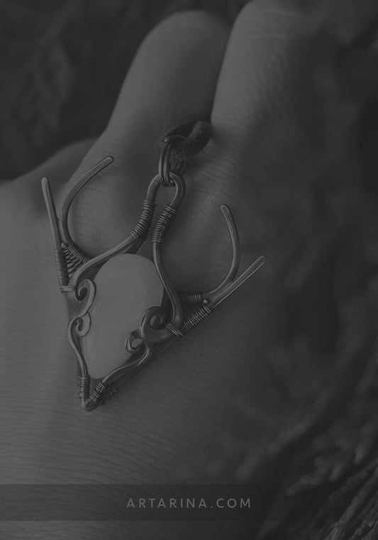 Moonstone wire pendant necklace