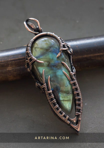 Labradorite pendant