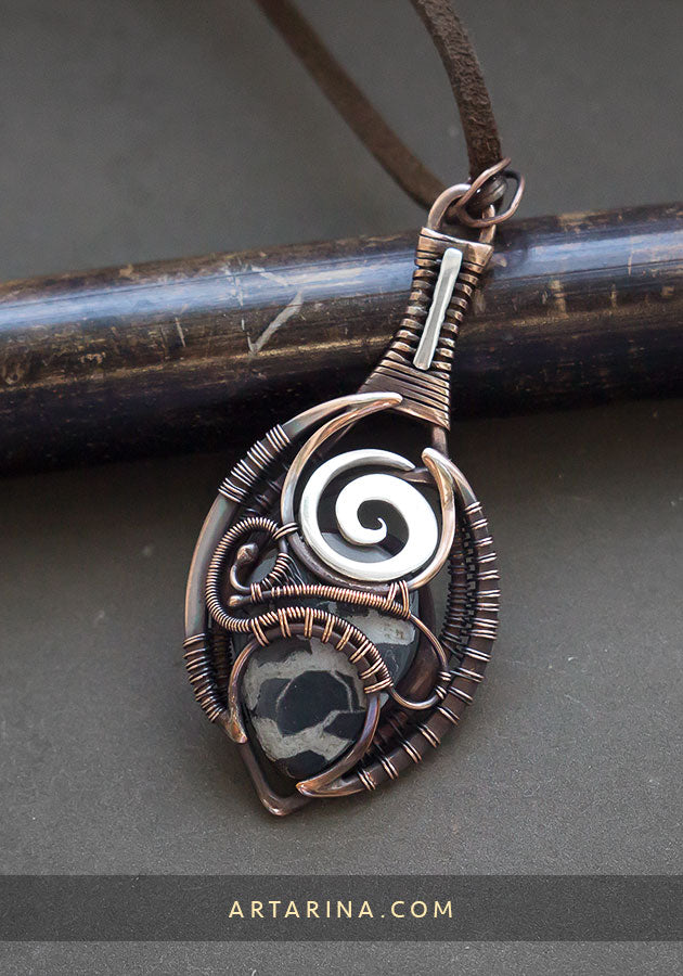 Septaria wire wrap pendent