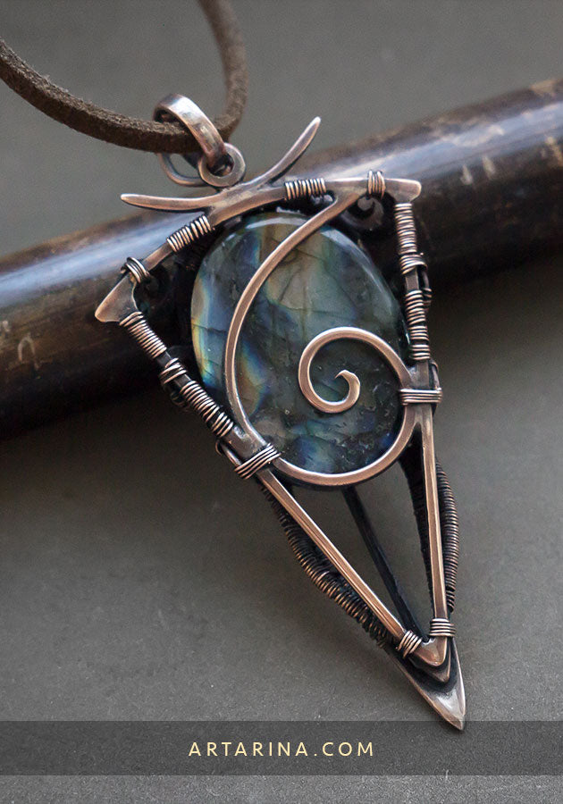 Wire wrapped necklace with labradorite stone