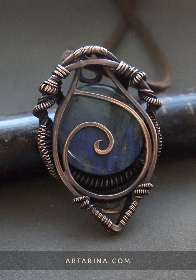 Blue labradorite wire wrap jewelry necklace