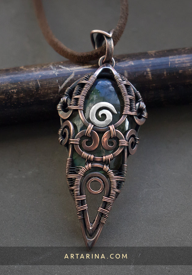 Green labradorite wire wrap necklace pendant