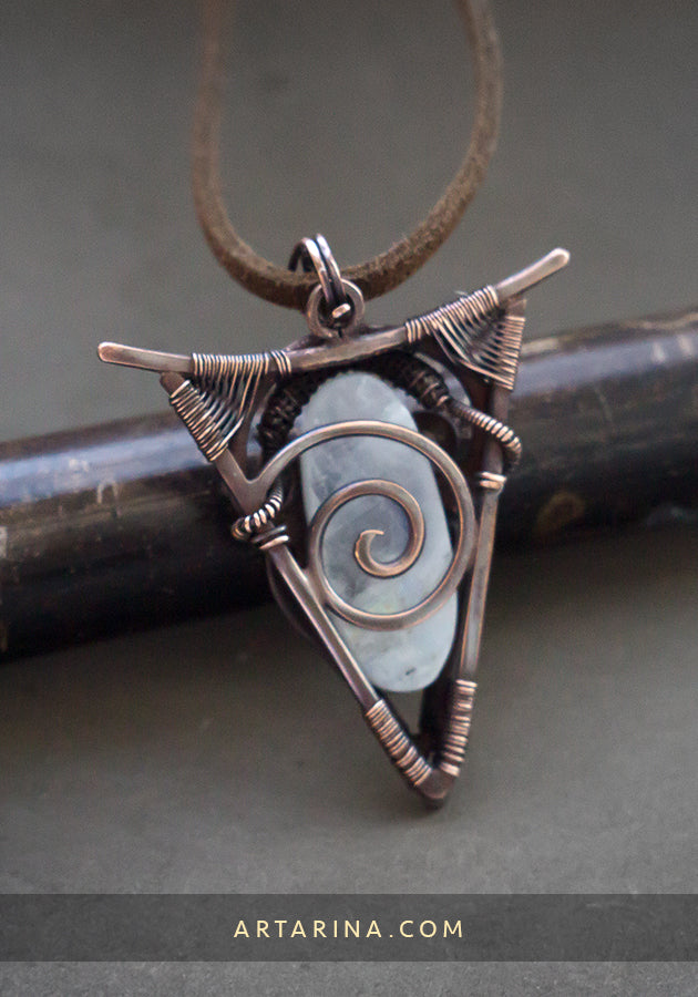 Heady wire wrapped moonstone pendant