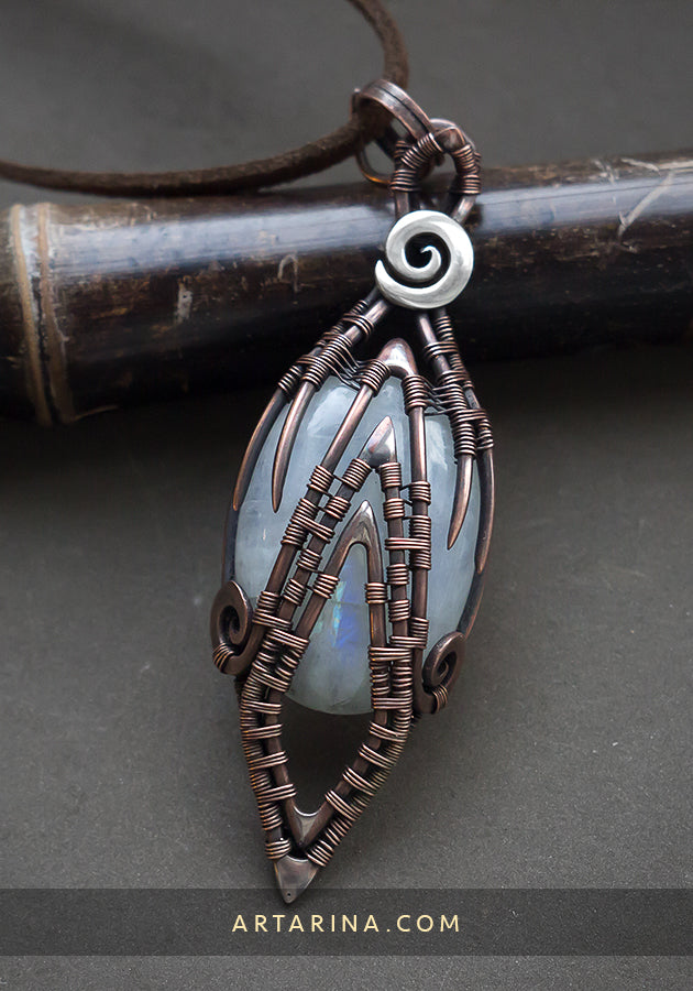 Moonstone wirewrapped pendant
