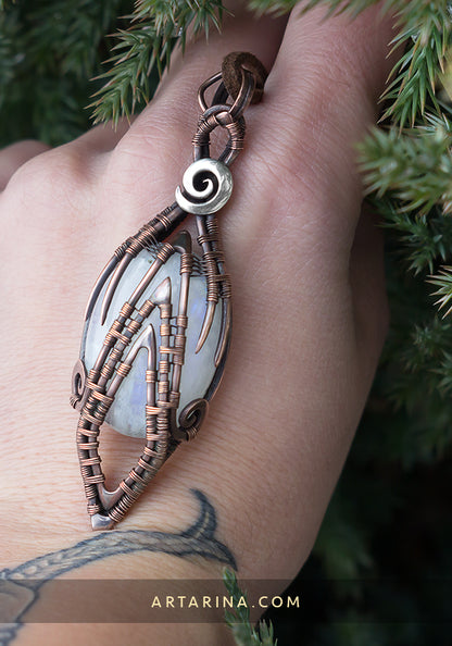 Moonstone wirewrapped pendant