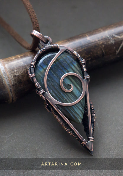 Labradorite copper wirewrapped jewelry pendant