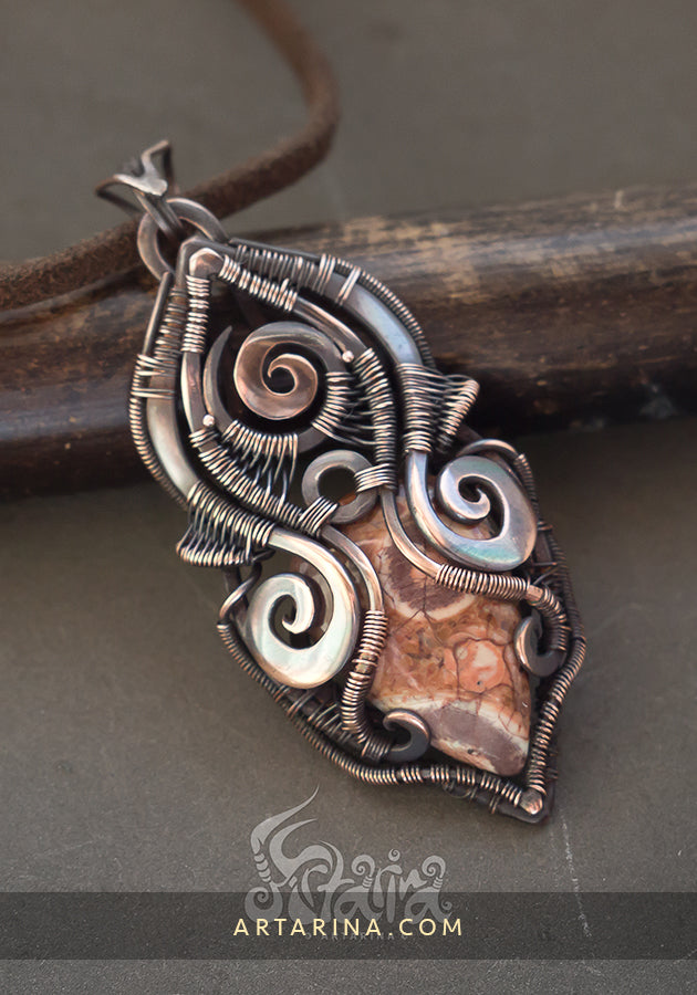 Heady wire wrapped pendant
