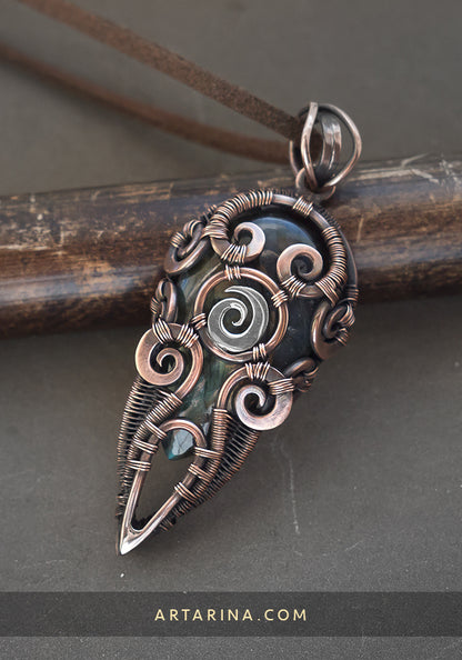 Wirewrapped labradorite stone pendant