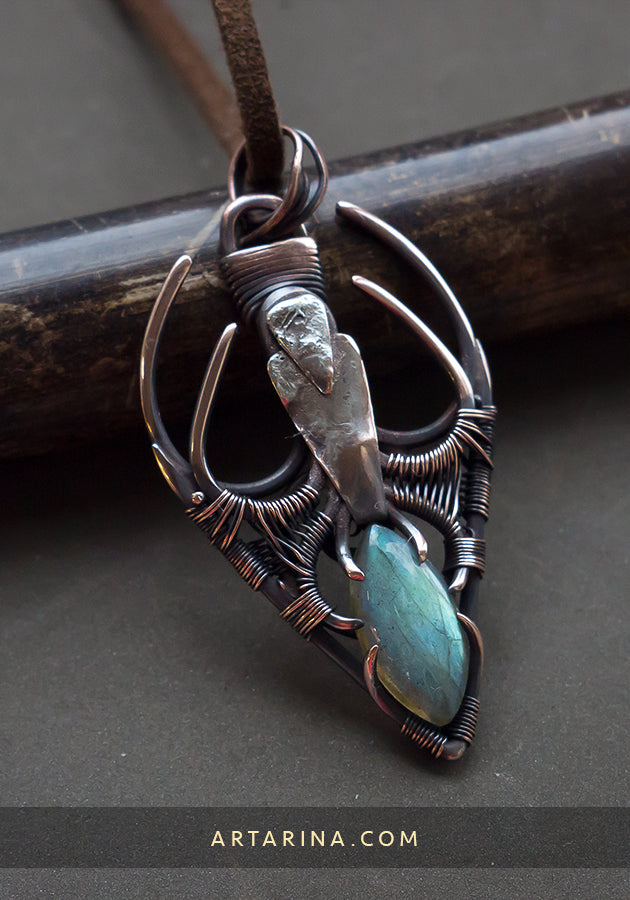 Fantasy wire wrap pendant