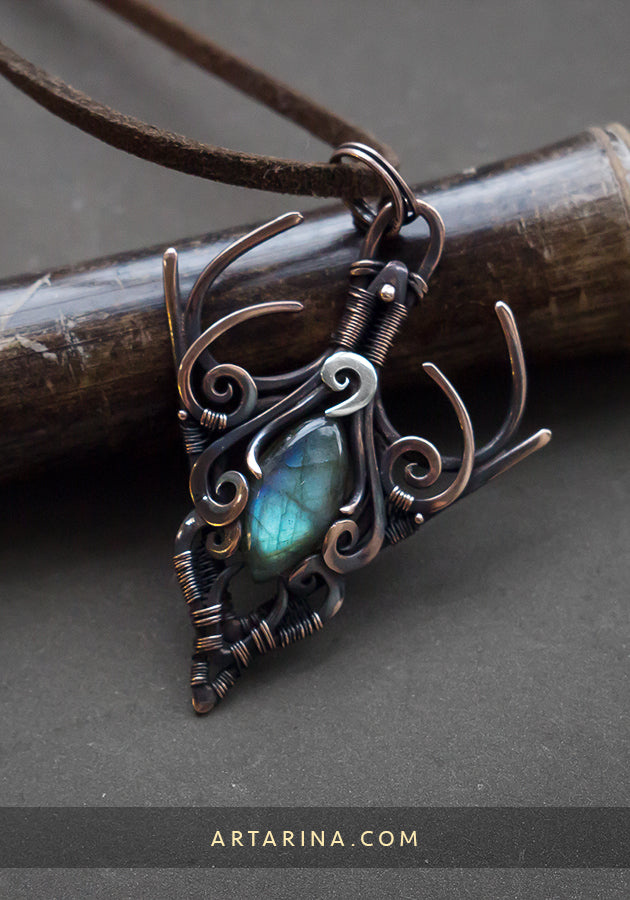 Labradorite wire wrapped jewelry necklace