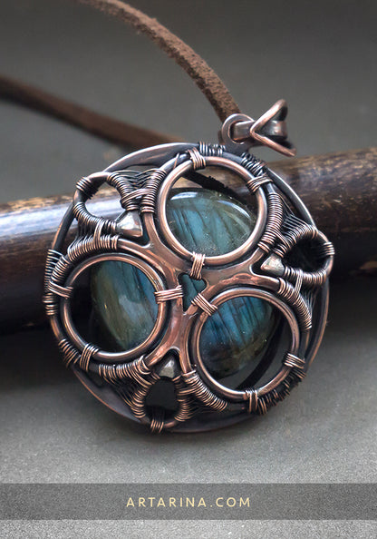 round wire wrapped labradorite necklace