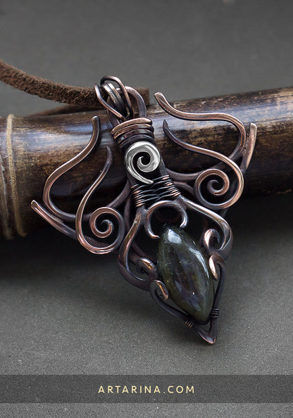 Labradorite fantasy wirework necklace