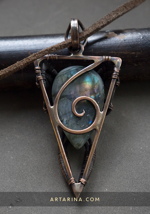 Mixed metal natural wire wrapped copper mens man triangle shaped necklace with labradorite stone Triquetra triangle necklace. Copper wirewrork pendant by artarina