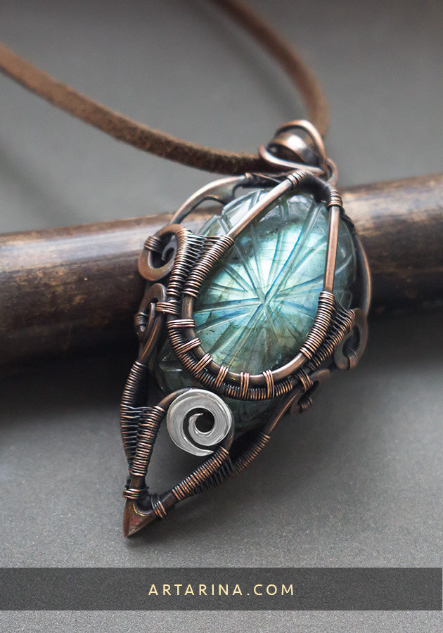 Brown gothic pendant with carved  labradorite