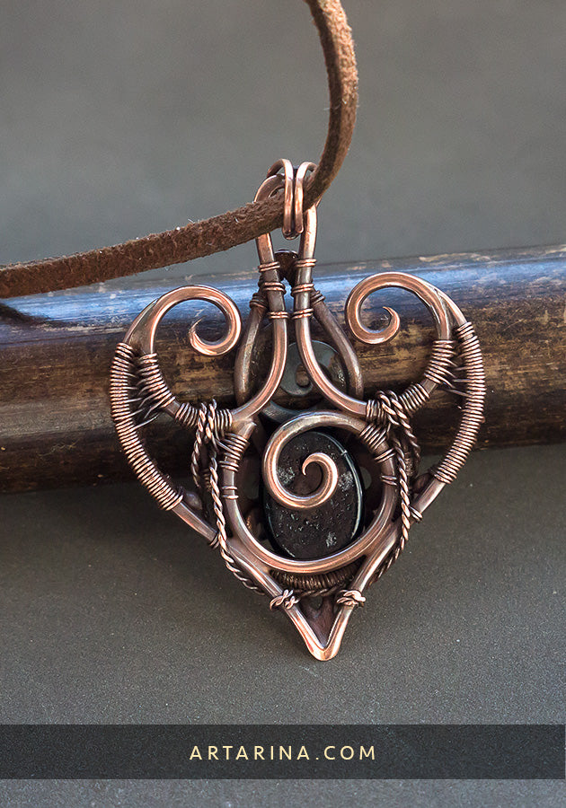 Back side elven wire wrapped necklace
