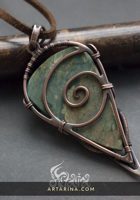 Wire wrapped stone pendant back side