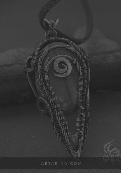 Magically crafted necklace