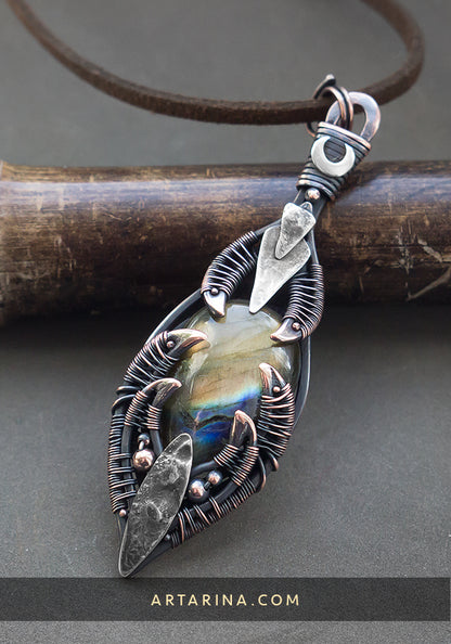 Fantasy mixed metal wire wrapped pendant